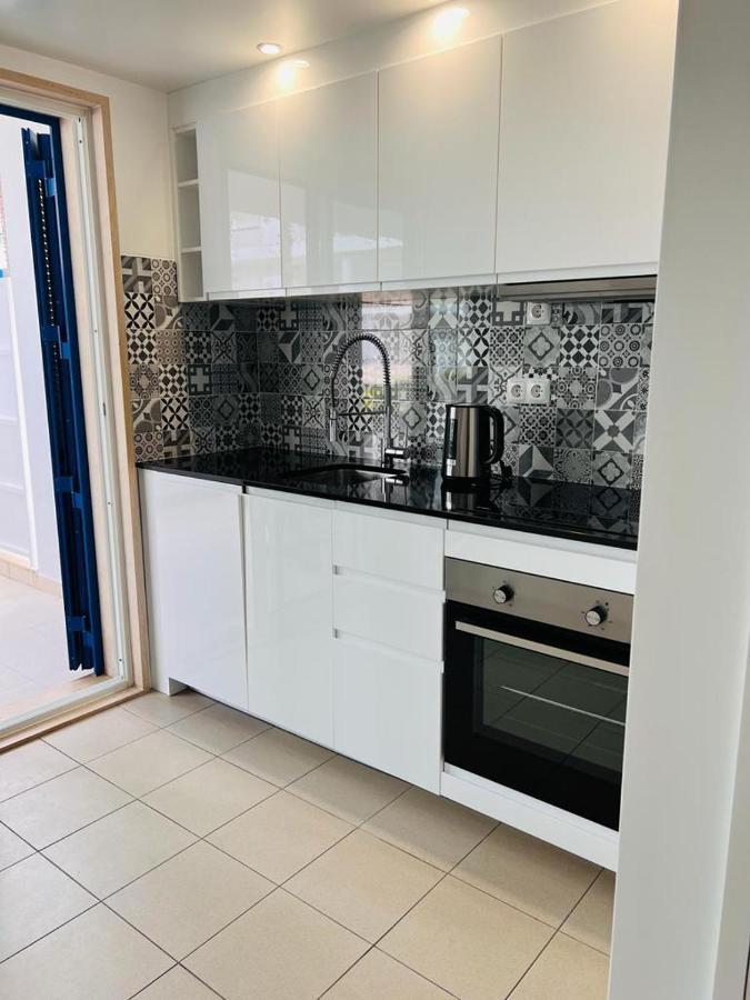 Angies Marina Apartment, Includes 2 Free Passes For The Marina Pool Lagos Eksteriør bilde