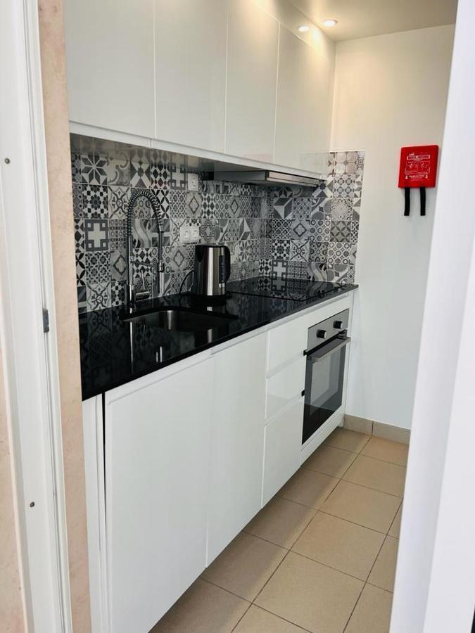 Angies Marina Apartment, Includes 2 Free Passes For The Marina Pool Lagos Eksteriør bilde