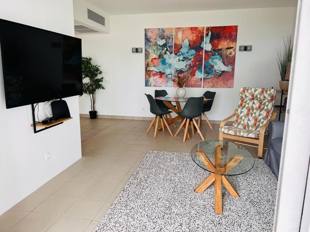 Angies Marina Apartment, Includes 2 Free Passes For The Marina Pool Lagos Eksteriør bilde