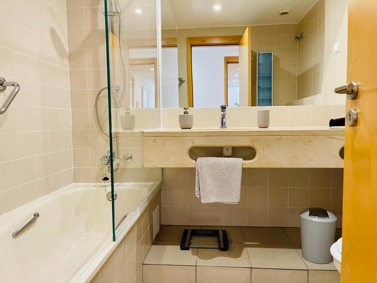 Angies Marina Apartment, Includes 2 Free Passes For The Marina Pool Lagos Eksteriør bilde