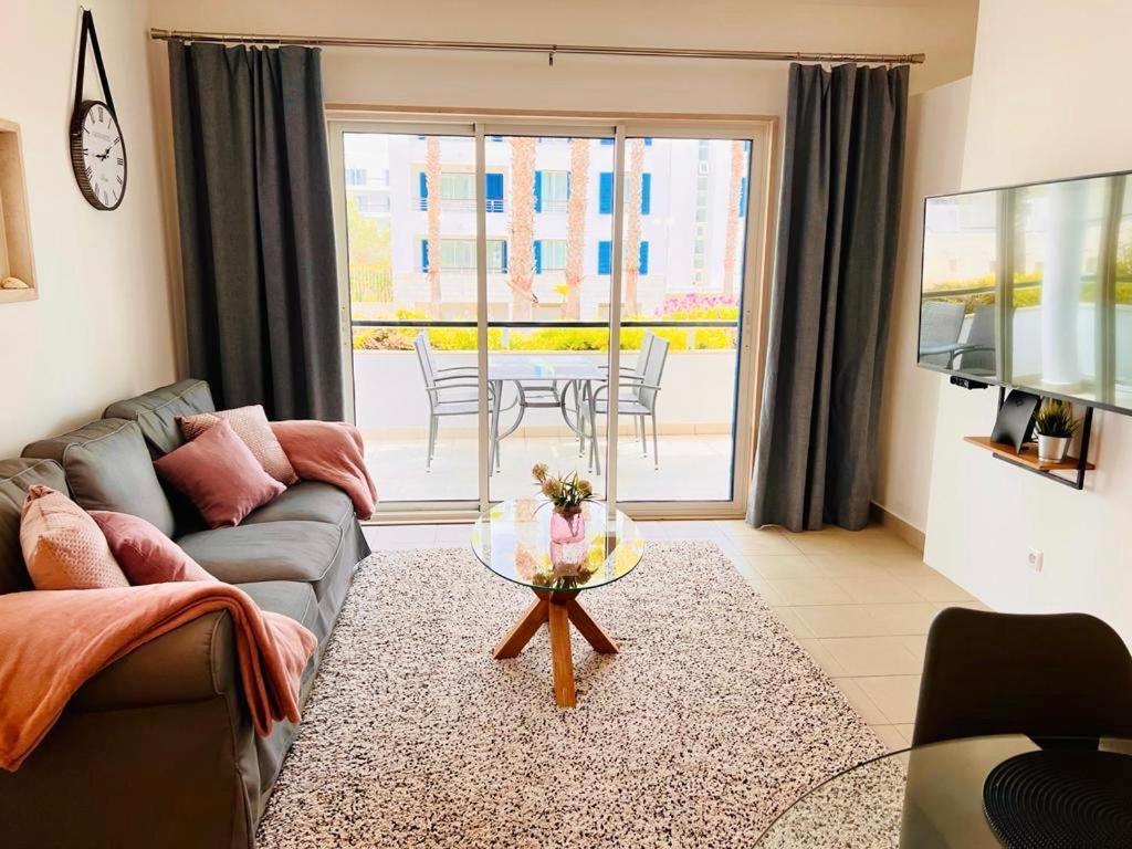 Angies Marina Apartment, Includes 2 Free Passes For The Marina Pool Lagos Eksteriør bilde