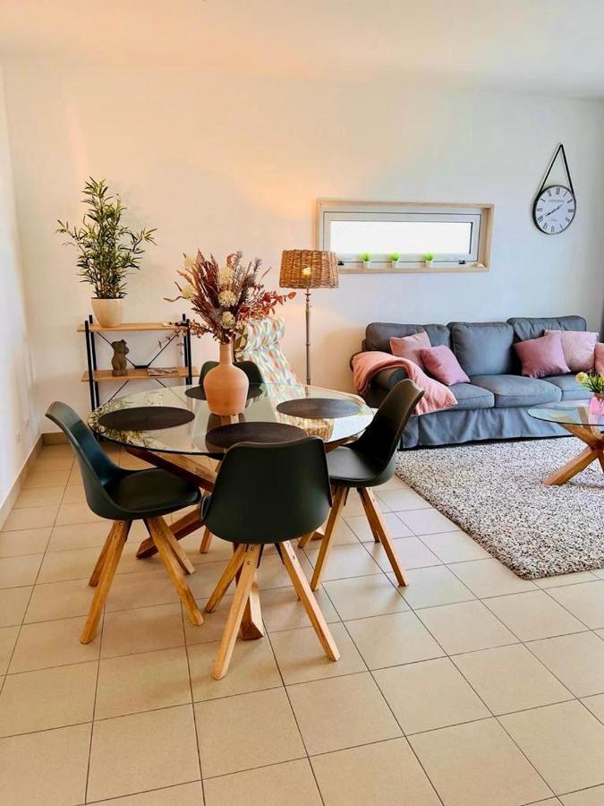 Angies Marina Apartment, Includes 2 Free Passes For The Marina Pool Lagos Eksteriør bilde