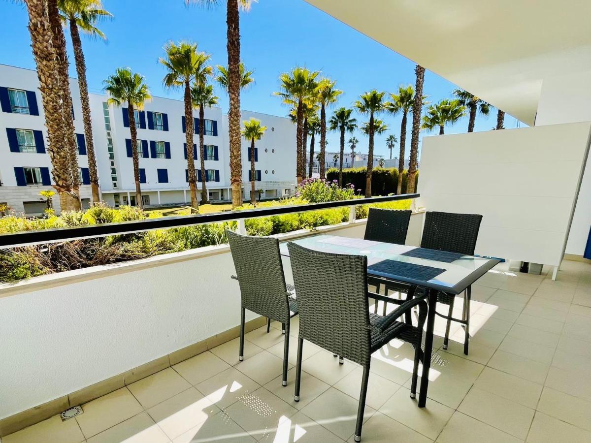 Angies Marina Apartment, Includes 2 Free Passes For The Marina Pool Lagos Eksteriør bilde