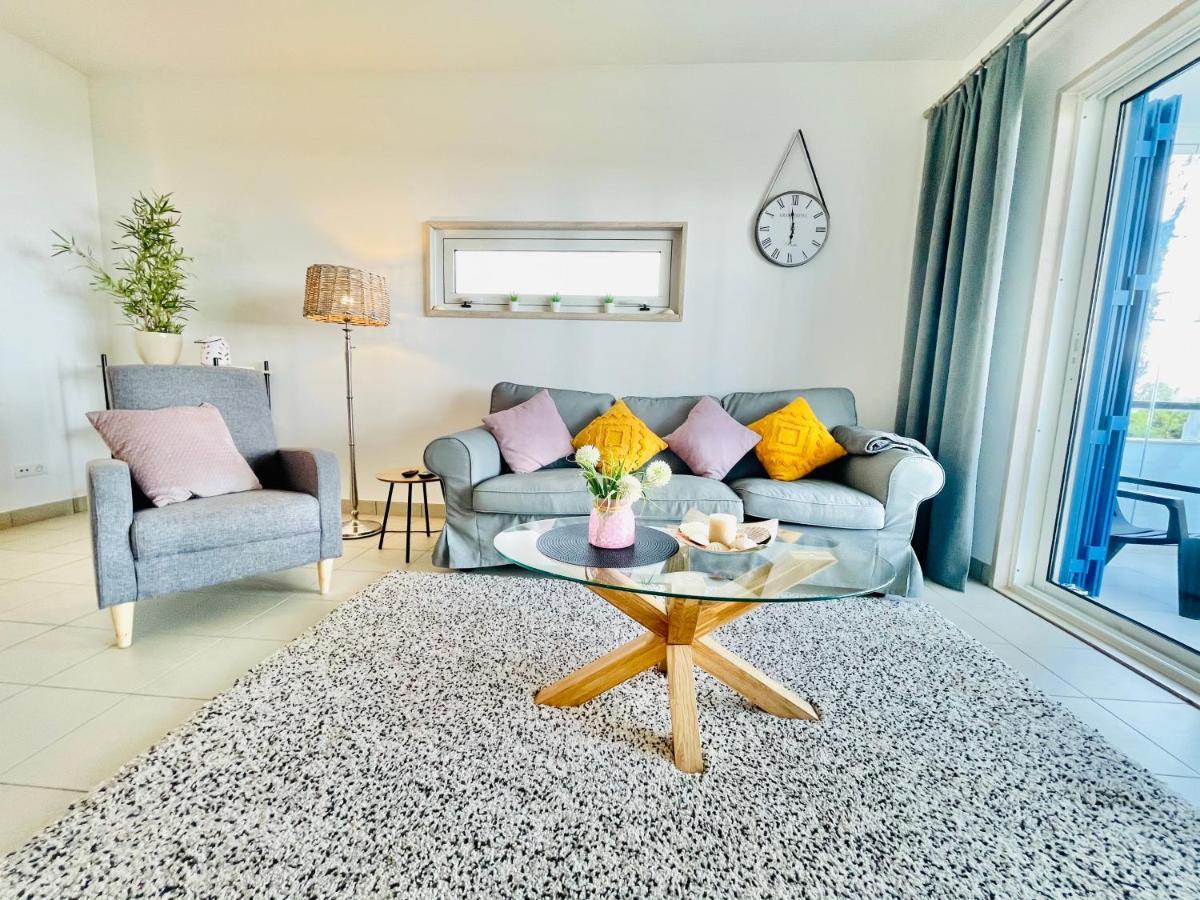 Angies Marina Apartment, Includes 2 Free Passes For The Marina Pool Lagos Eksteriør bilde